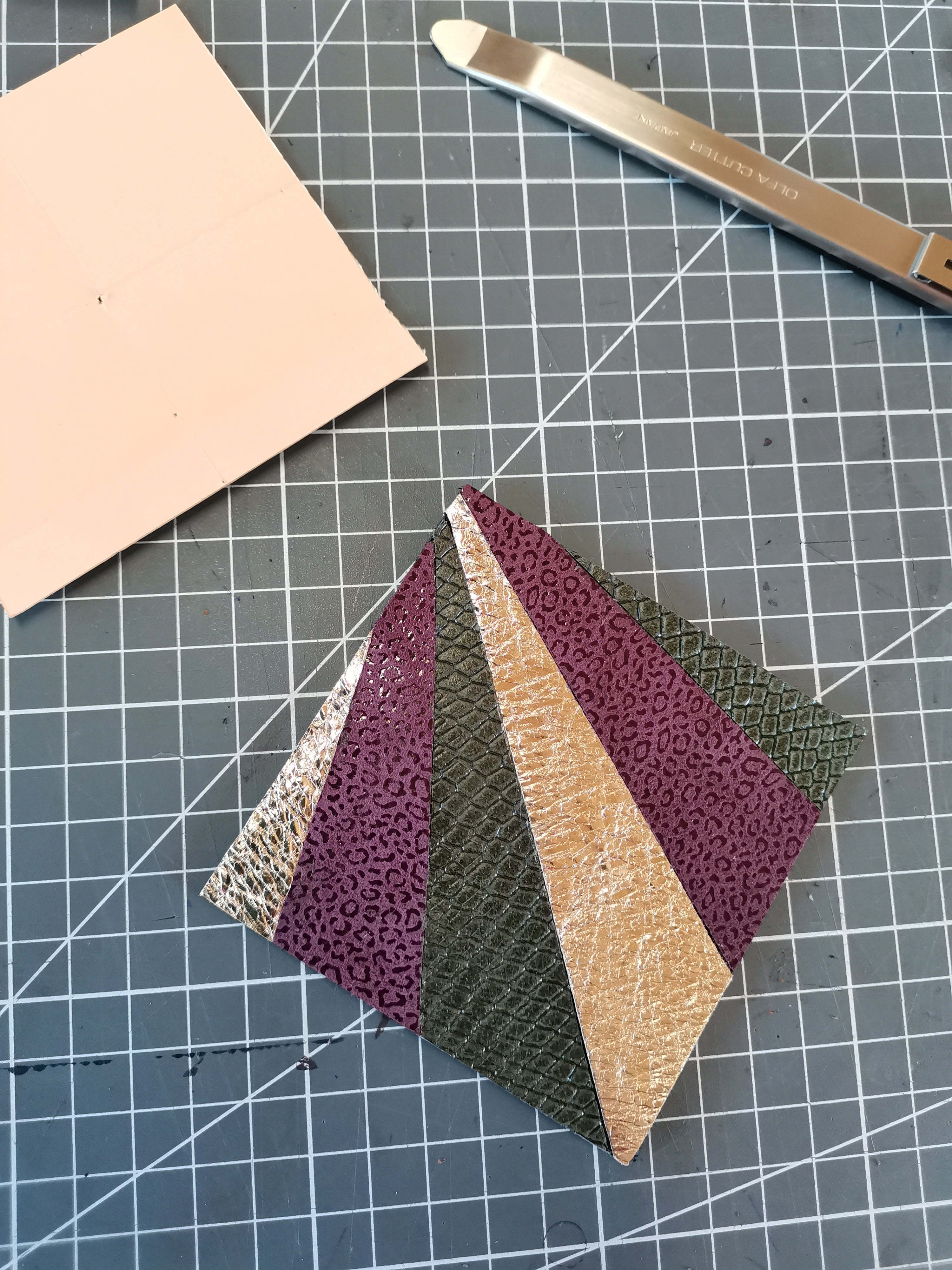 Créer vos dessous de verre en marqueterie de cuir